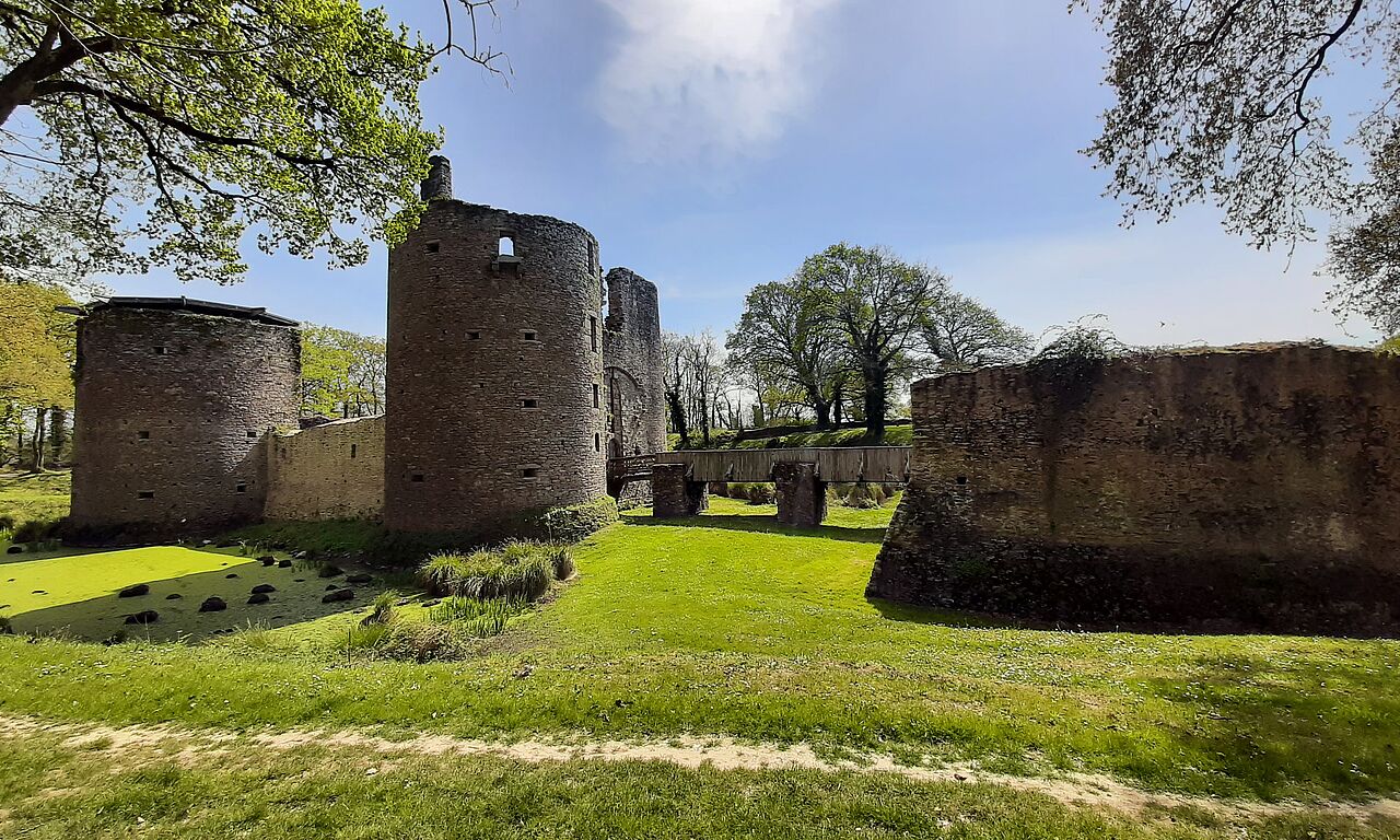 Le Château de Ranrouët à travers les siècles - Château de Ranrouet