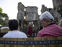 Spectacle "Meurtre à l'étuve" - Agrandir l'image (fenêtre modale)